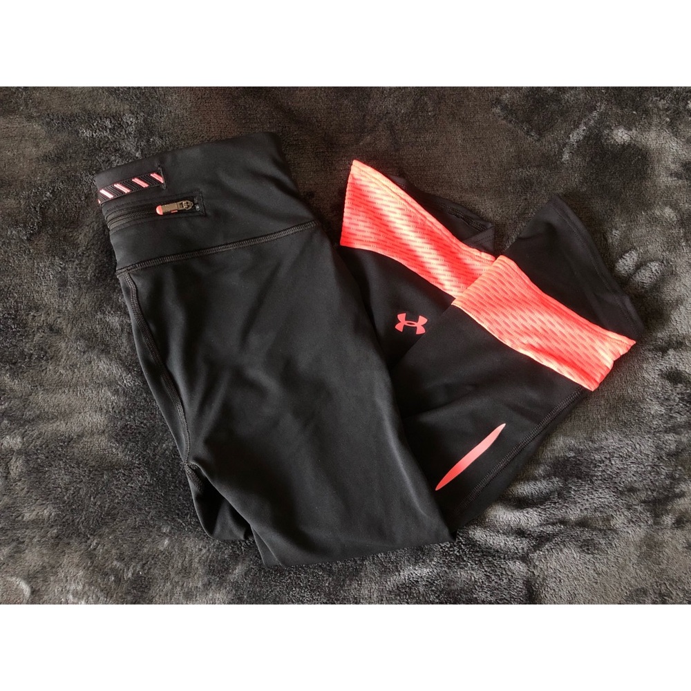 Under Armour Neon Pink Crop Leggings